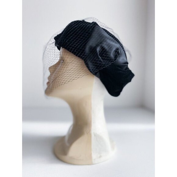 Vintage Velvet Satin Black Pillbox gat with Mesh Overlay S - Picture 7 of 13